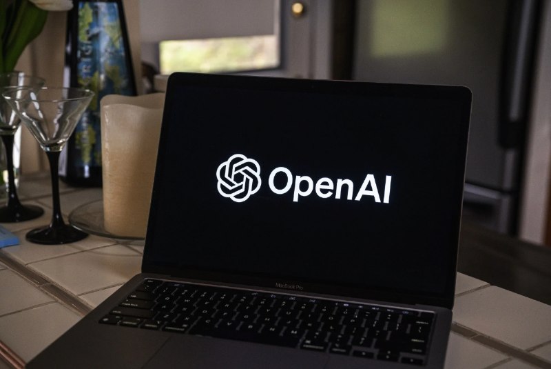 OpenAI提议成立全球AI治理机构 类似国际原子能机构据彭博社报道，OpenAI高管表示，该公司将支持建立一个全球人工智能治理机构