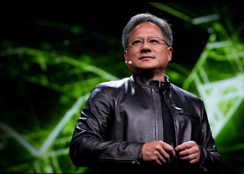 NVIDIA首款Vera CPU正式交付 黄仁勋想卖给中国市场NVIDIA CEO黄仁勋近日抵达中国台北时表示，NVIDIA对2000亿美元CPU市场的预测涵盖中国市场，显示在美中科技紧张局势持续下，NVIDIA仍高度看好中国市场长期需求