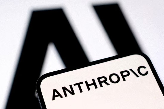 报道：Google、OpenAI和Anthropic拟组建前沿AI标准机构The Information援引知情人士报道，谷歌、OpenAI和Anthropic正在推进一项成立人工智能（AI）安全标准机构的计划，该机构将不受政府监督