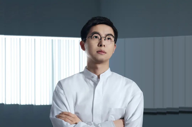 宇树科技CEO王兴兴与载人机甲GD01登《时代》封面7月24日，宇树科技创始人兼CEO王兴兴与其载人机甲产品GD01共同登上《时代》杂志封面，标题为《机器人时代来临》